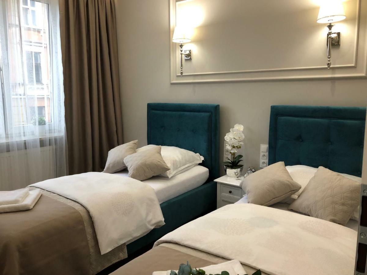 Family & Business Sauna Apartments Plac Wolnosci Centrum Downtow, - Piekny Apartament - 5 Bedroom With Private Sauna, Bath With Hydromassage, Parking, Catering Options Kielce Eksteriør billede
